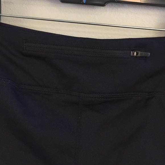 Nike Black Dri-Fit Cropped Leggings Size S - Picture 4 of 10